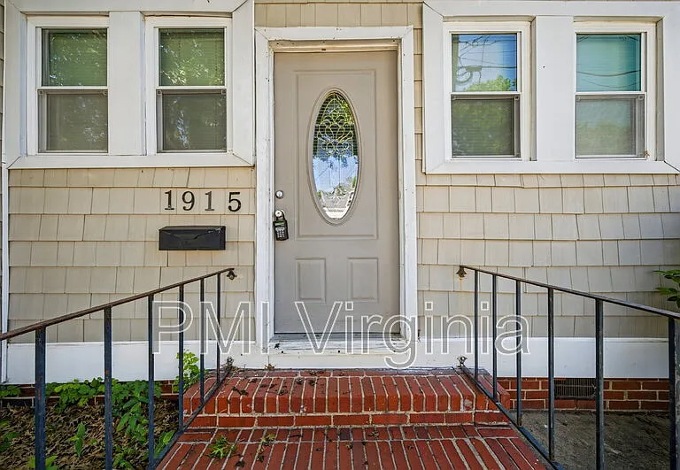1915 Lansing Ave — Photo 4