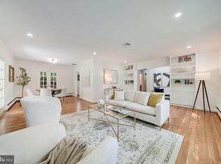 3122 Vinewood Pl, Falls Church, VA 22044