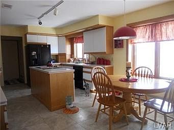 4th image of 1039 Atlas Ln