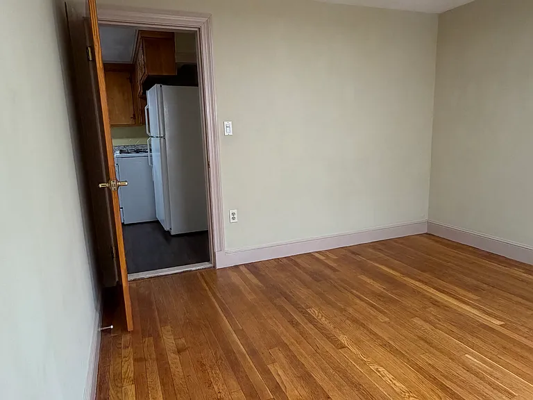 12 Curtis St #1 — Photo 10