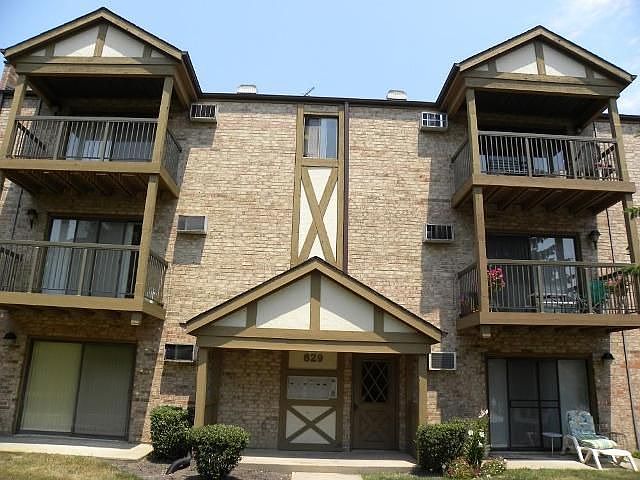 1st image of 829 S Dwyer Ave APT C