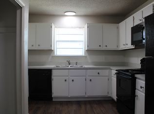 2135 8th St #10578651, Hempstead, TX 77445