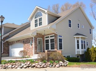 520 W Bridge View Ct, Palatine, IL 60067