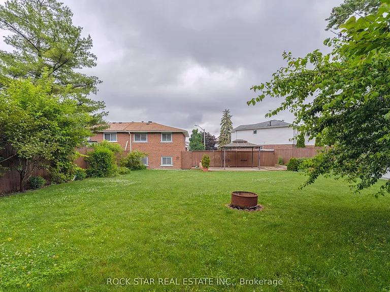 3675 Glencolin Ct #UPPER — Photo 2