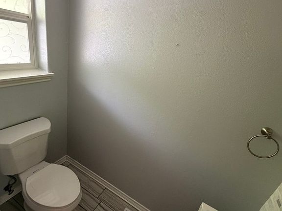 4th image of 17748 SW Heatherwood Ln