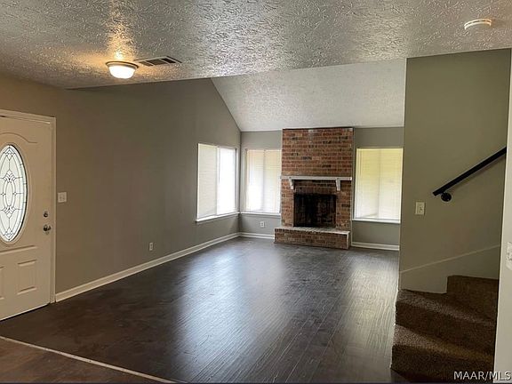 3rd image of 2916 Halifax Ct
