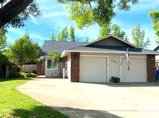 2084 Fancy Oaks Dr APT 1, Redding, CA 96003
