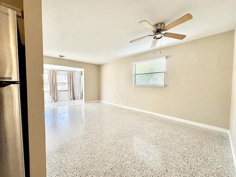 4335 Floramar Ter — Photo 17