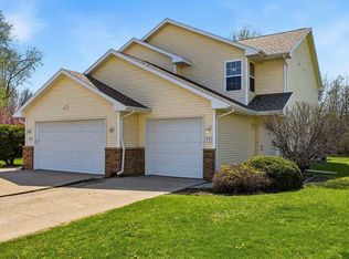 77 Thistle Ct, Iowa City, IA 52240