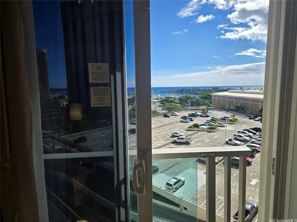 410 Atkinson Dr #951, Honolulu, HI 96814
