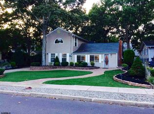 11 Braddock Dr, Somers Point, NJ 08244