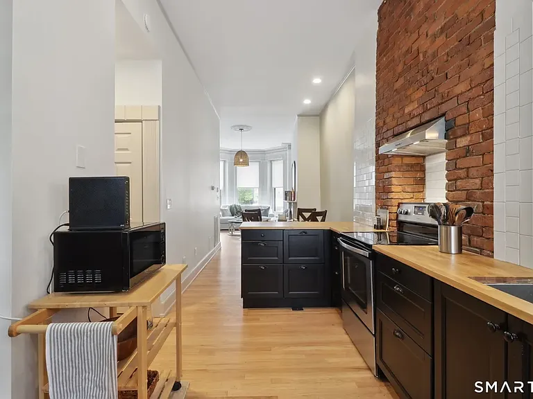 15 Capitol Ave — Photo 14