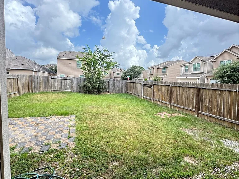 2050 Wilde Elm Dr — Photo 12
