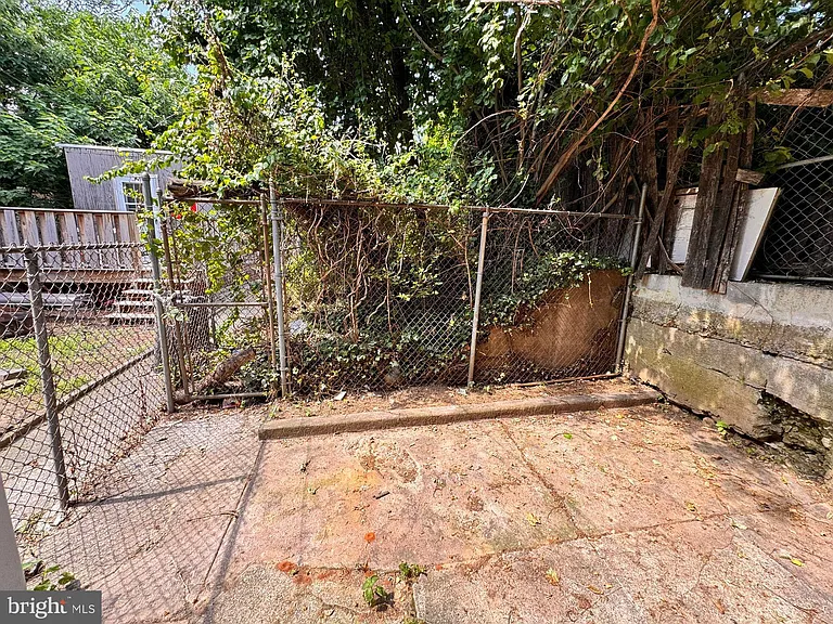 5439 Hunter St #1 — Photo 8