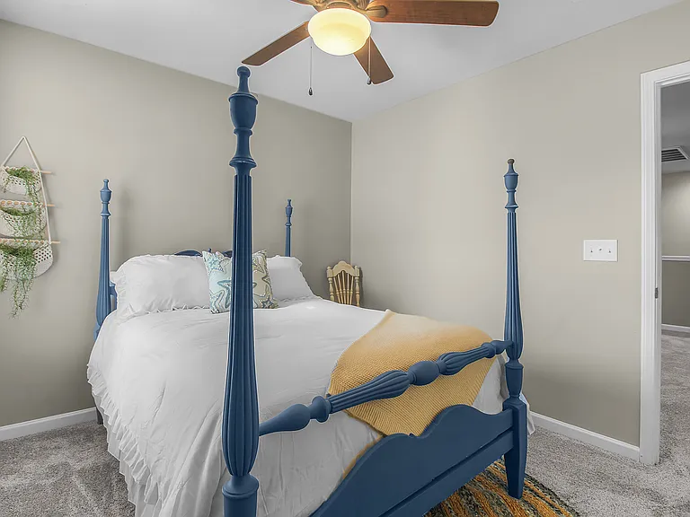 153 Hamilton Grv — Photo 34