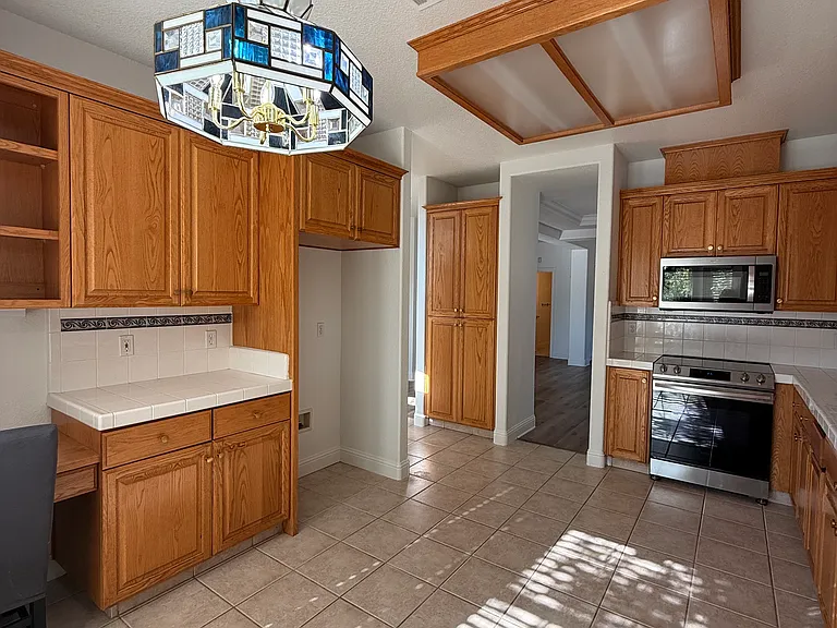 1270 Heidelberg Way #1 — Photo 2