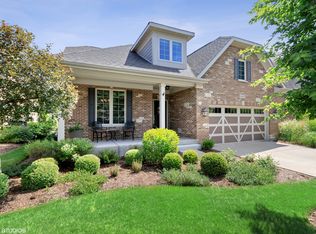 443 Greenleaf Ct, Westmont, IL 60559