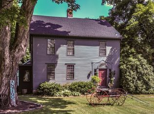6 Green Cir, Woodbury, CT 06798