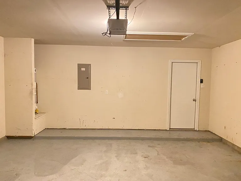 6005 Graphite Dr — Photo 22