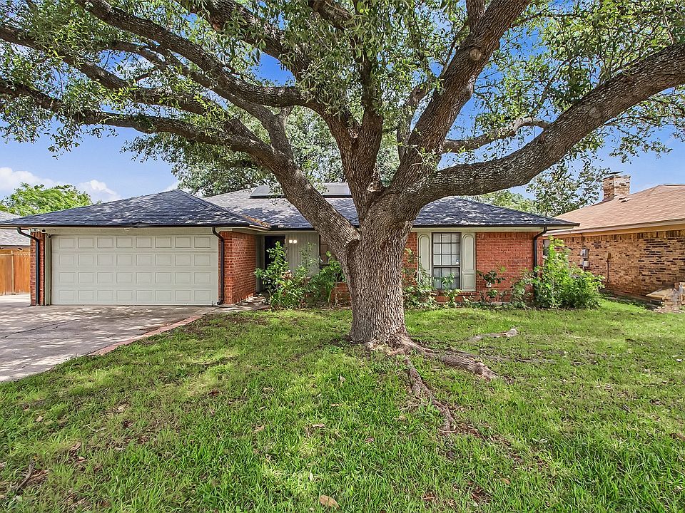 1st image of 2820 Whitehurst Dr