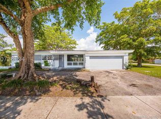 409 W Dayton Cir, Fort Lauderdale, FL 33312