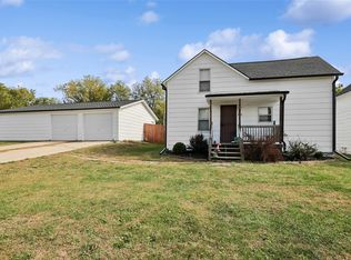 718 Reed St, Grinnell, IA 50112