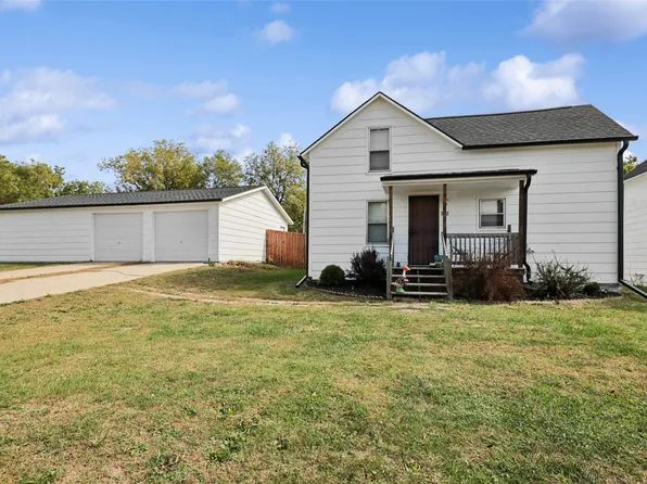 718 Reed St, Grinnell, IA 50112