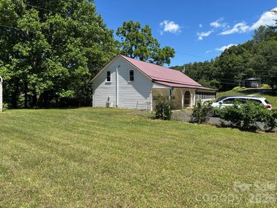 262 Blackberry Ln, Bakersville, NC, 28705