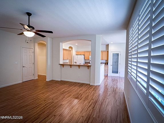 5th image of 10370 Rosemount Dr