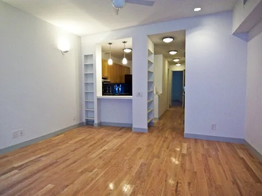 Rented by Citi Habitats | media 41