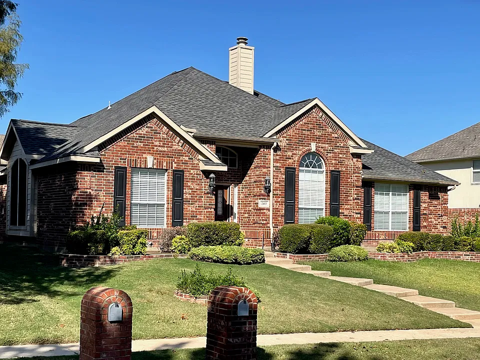 2413 Heather Glen Dr