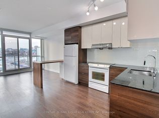 121 McMahon Dr #1111, Toronto, ON M2K 0C1