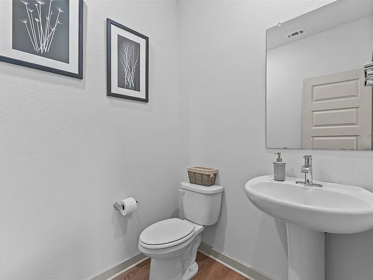 133 Folsom St — Photo 5