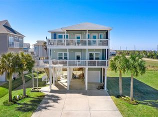 4011 Mutiny Ct, Galveston, TX 77554
