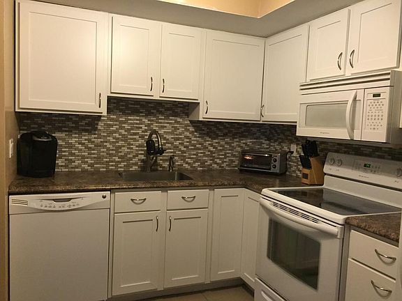 4th image of 12 Westchester Ct