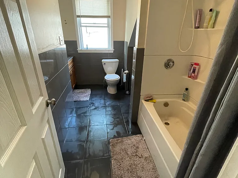 352 Hope St #3 — Photo 13