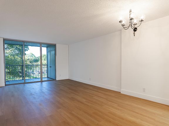 3rd image of 3121 NW 47th Terrace #315