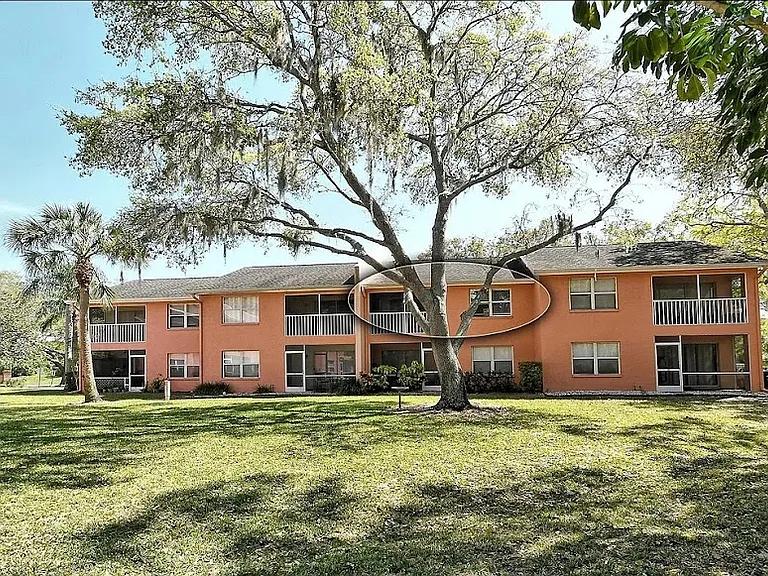 5450 Longwood Run Blvd #202 — Photo 22
