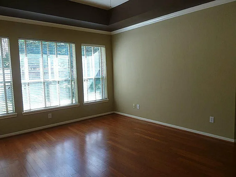 22554 Bristolwood Ct — Photo 9