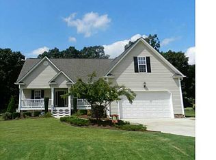 51 Fountain Dr, Clayton, NC 27520