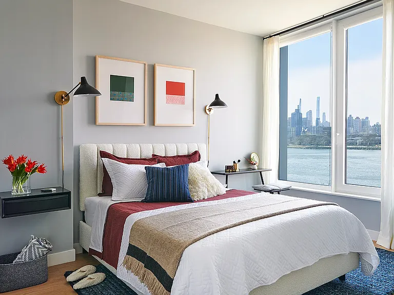 30-77 Vernon Blvd #210S — Photo 2