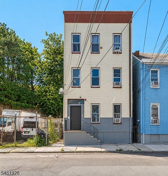 1st image of 144 Spring St