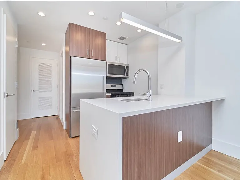 100 Steuben St #7E — Photo 5