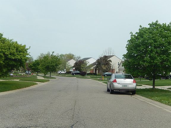 5th image of 44437 Greenbriar Ct #46