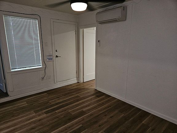 4th image of 1112-1118 Continental St #1112