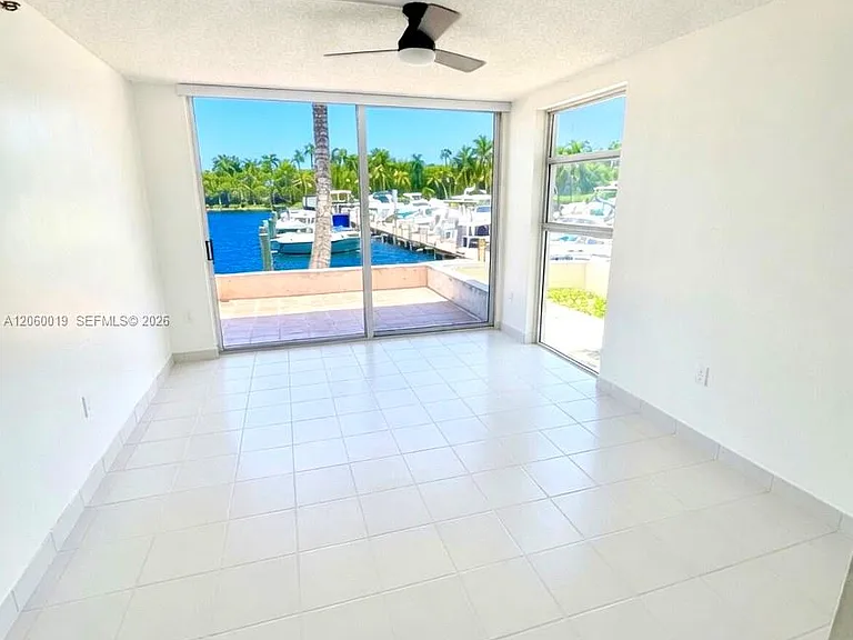 1700 NW North River Dr #106 — Photo 12