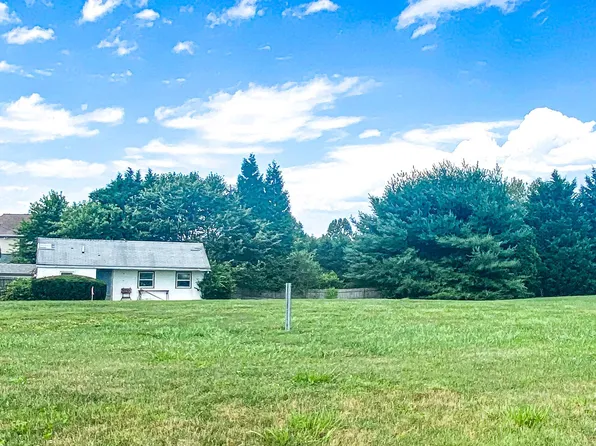 2627 Lewisville Rd, Oxford, PA 19363