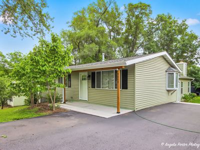 9019 Pine Ave, Wonder Lake, IL, 60097