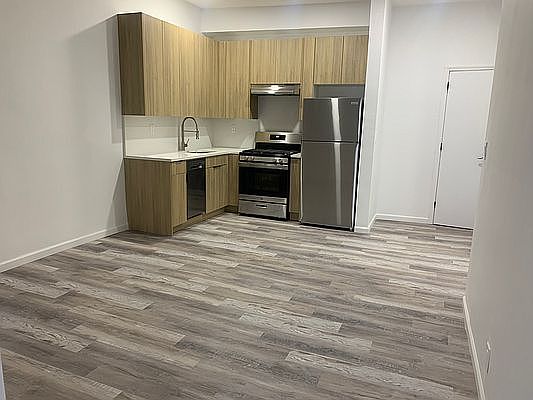 1st image of 347 E 78th St #2A