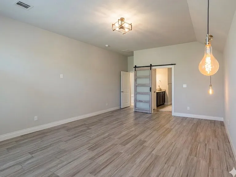 3719 Brampton Island Dr — Photo 5
